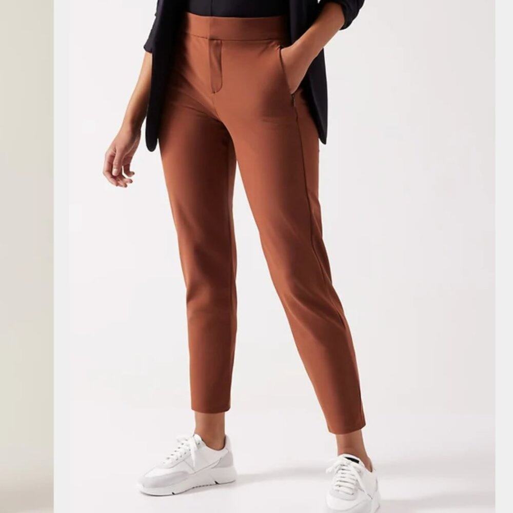 Athleta Stellar Trouser. Size 0 in brown